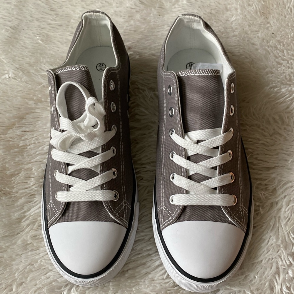 Gray canvas fashion lace up low casual travel sneakers shoes
